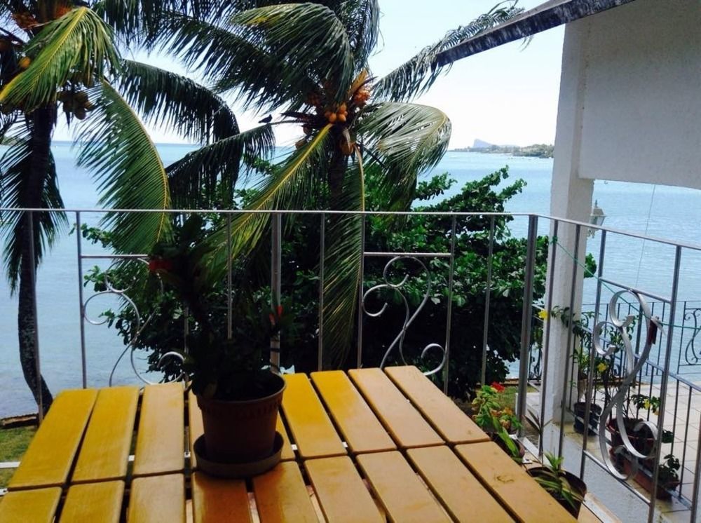 Pillayguesthouse Grand Baie Exterior foto